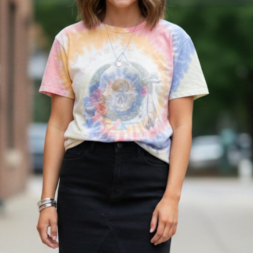 Daydreamer Greatful Dead Tie-Dye Tee EUC & Black denim Flying Monkey skirt